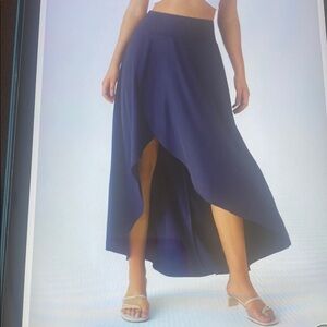 SMALL.   HALARA BREEZEFUL HIGH LOW RUFFLE 2 IN 1 MAXI SKIRT